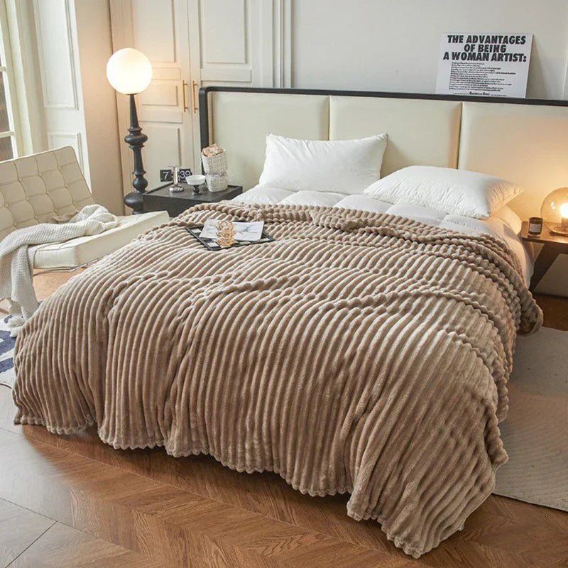 Imitation Rabbit Velvet Autumn Warm Bed Blanket or Blanket and Pillowcase Soft Warmth Winter Sofa Blankets for Throw Lap Blanket