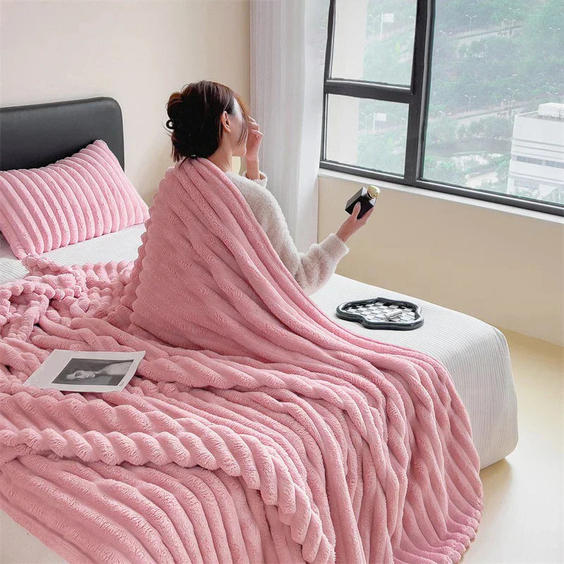 Imitation Rabbit Velvet Autumn Warm Bed Blanket or Blanket and Pillowcase Soft Warmth Winter Sofa Blankets for Throw Lap Blanket